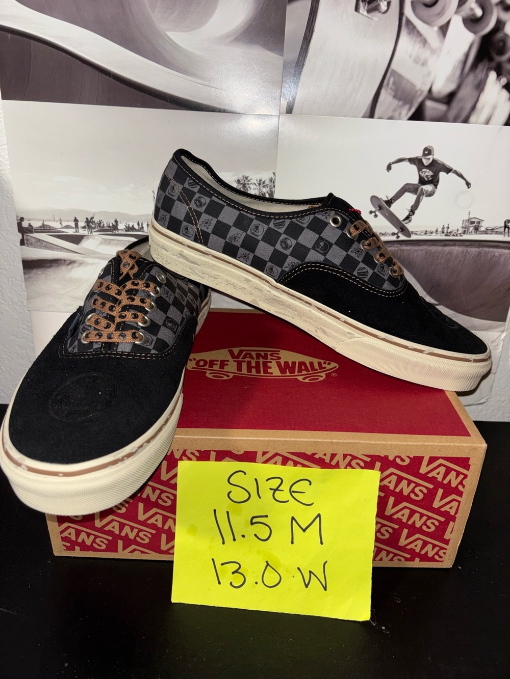 Vans Authentic “Space Molly” sz 11.5 Men’s 13.0 Women’s